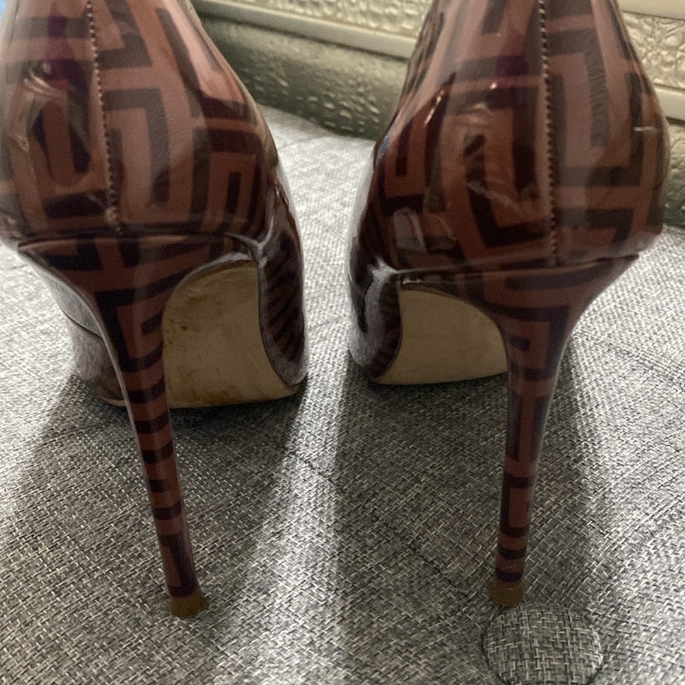 Steve Madden Vala Heels in Camel SZ 6 - Picture 9 of 11